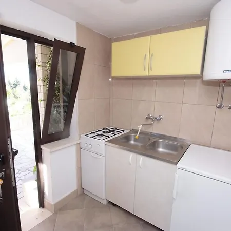 Family-friendly With Swimming Pool Trpanj, Peljesac - 15603 Apartament Trpanj