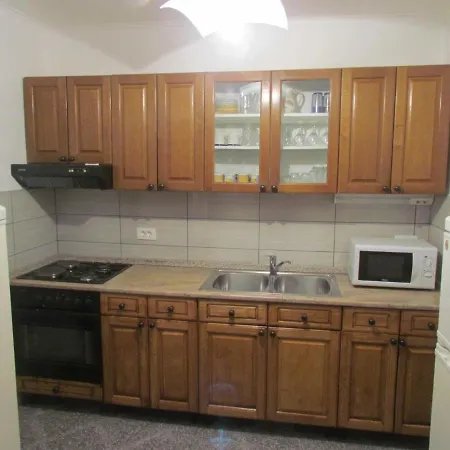 Апартаменты Family-friendly With Swimming Pool Trpanj, Peljesac - 15603 Трпань