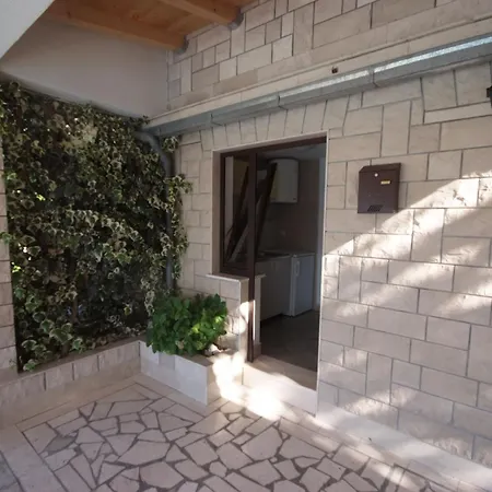 Family-friendly With Swimming Pool Trpanj, Peljesac - 15603 Apartament