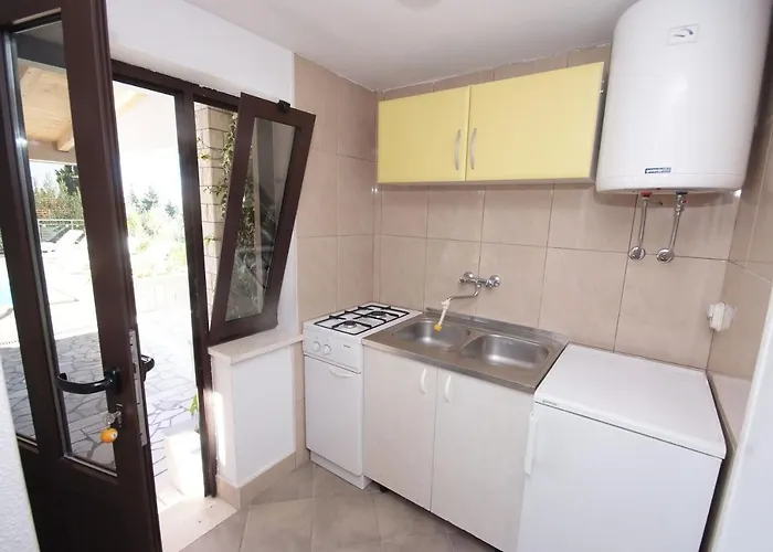 Family-friendly With Swimming Pool Trpanj, Peljesac - 15603 شقة تربانج